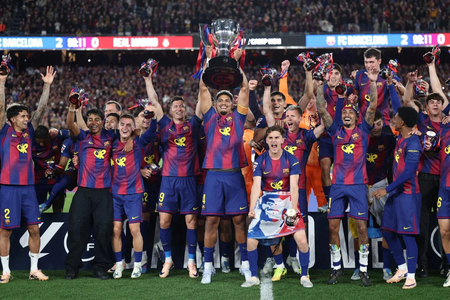 𝗖𝗔𝗠𝗣𝗘𝗢𝗡𝗘𝗦 🏆 No es solo una Liga. Es historia
